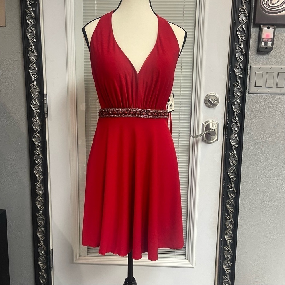 Elegant Red Midi Dress